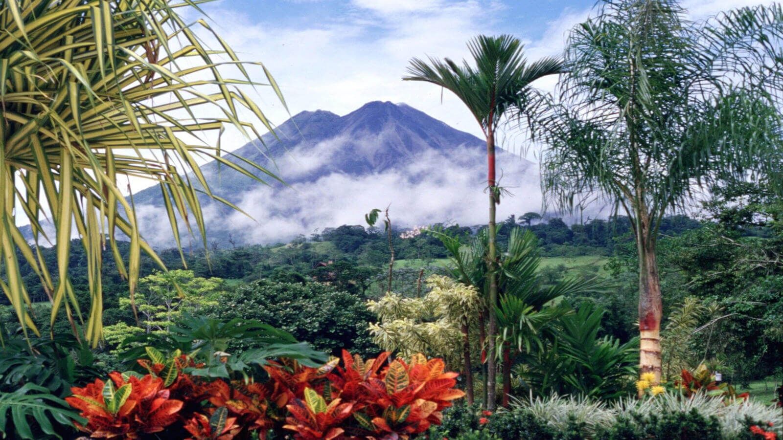 Вулканы и парки Коста-Рики